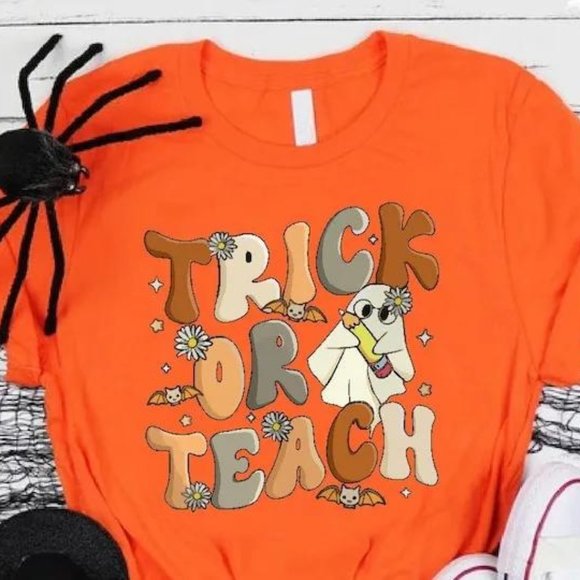 H0718 Halloween Teacher Spooky Trick Or Teach Fall School Ghost Pumpkin Skeleton - Picture 1 of 1